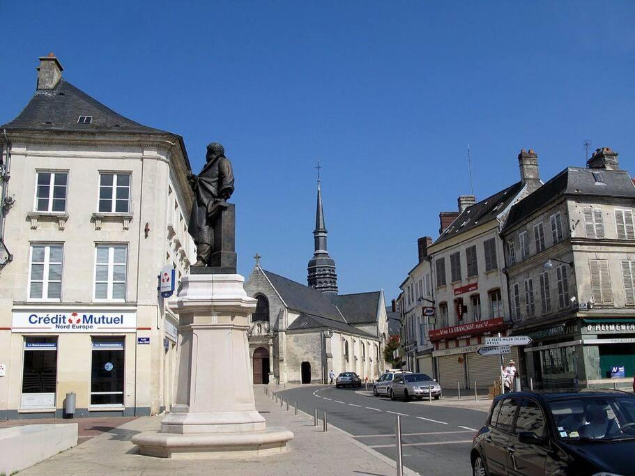 Chez Mily Joli Petit Duplex Plein Centre Villers Cotteret Draps Et Serviettes Fournis Villers-Cotterêts Eksteriør bilde